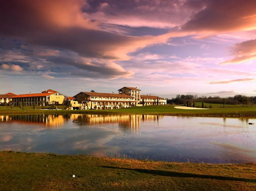 פוזולנגו Creative Design House Golf & Spa דירה